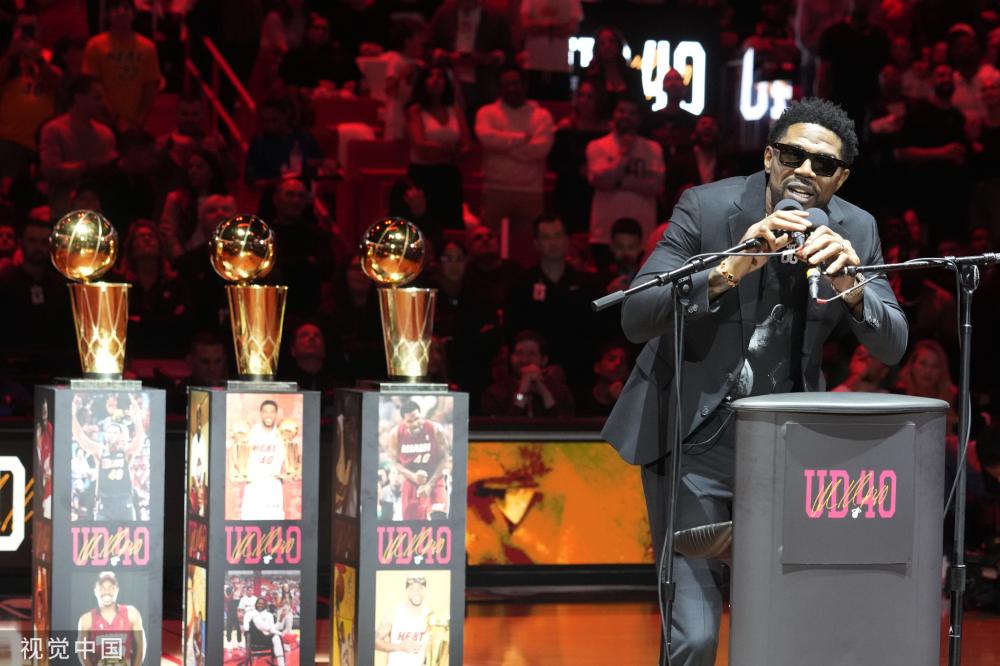 背後也透露 背後也透露