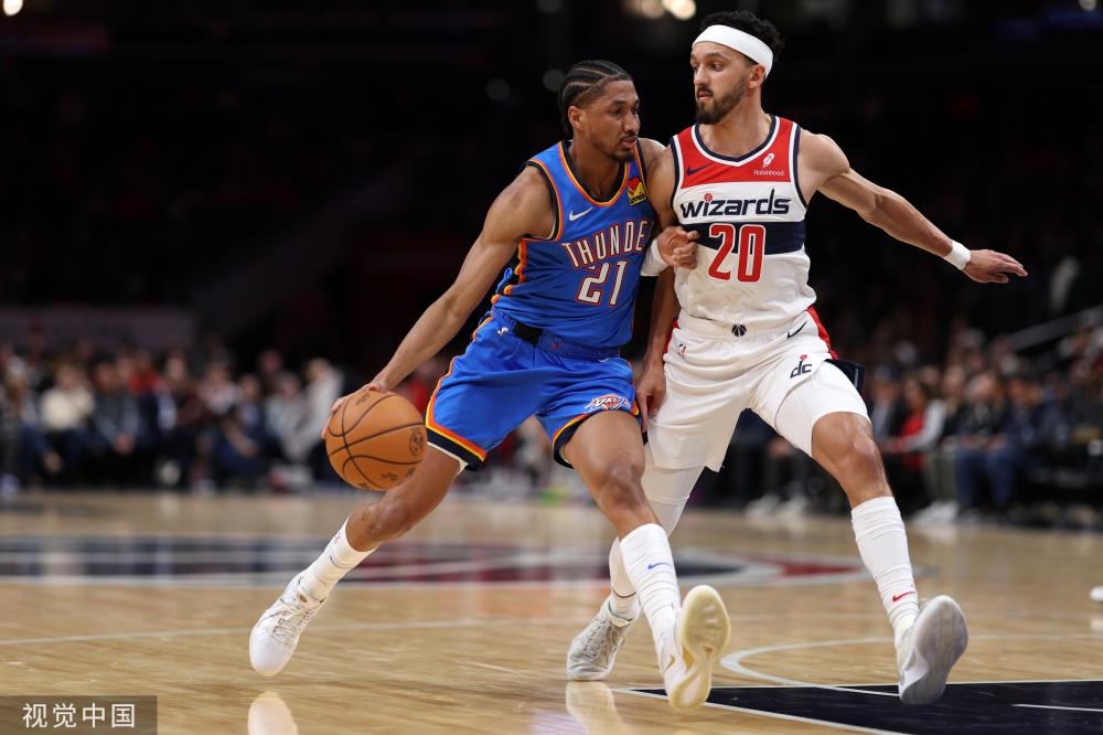 这位年轻球 这位年轻球